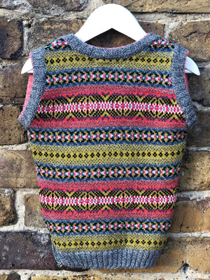 Children's preloved unisex knitted tank top.